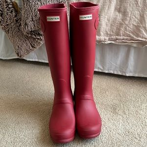 Women’s knee high Hunter Boots